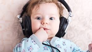 اثرات موسیقی گوش دادن کودکان