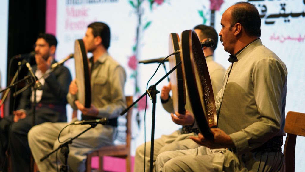 دف نوازی«اخوان»در جشنواره موسیقی فجر