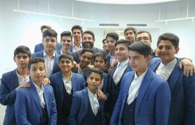 اجرای گروه سرود عابس در سی و نهمین جشنواره بین المللی موسیقی فجر